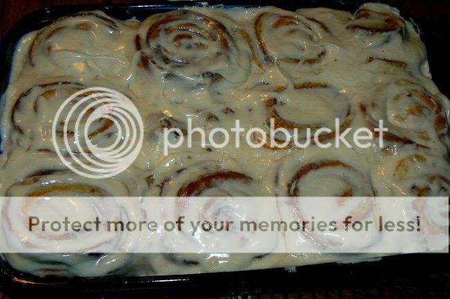 cinnamon_roll_pan_P1090801.jpg
