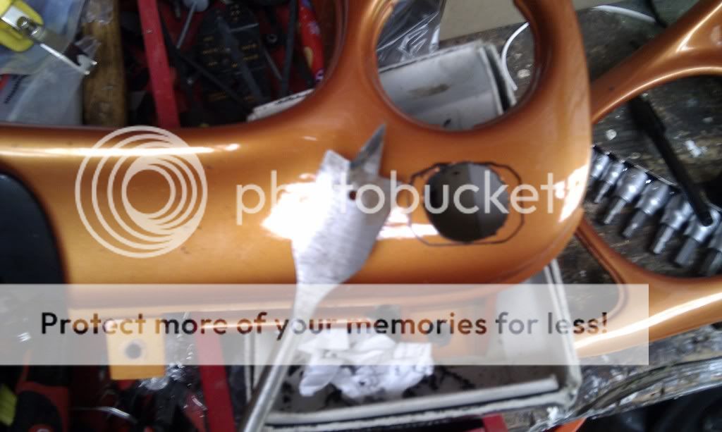 [VT-VX] - HOW TO - VT-VY S1 Foglight install | Just Commodores